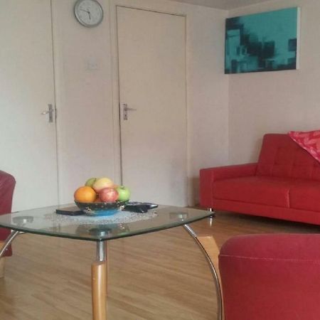 Clean And Modern 1 Bedroom Apartment Hounslow Exterior photo